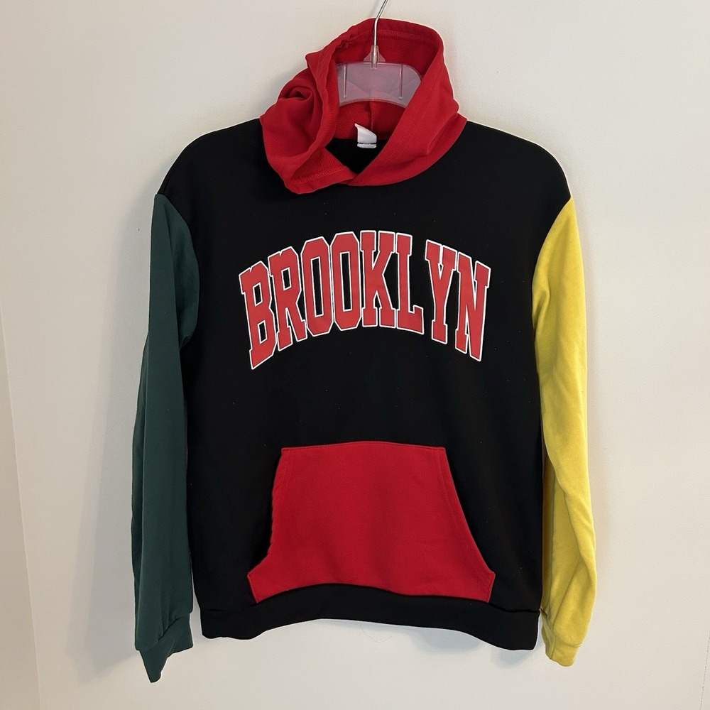 Youth 13-14y Multicolor Brooklyn Print Hoodie Red Black Green Yellow outdoor